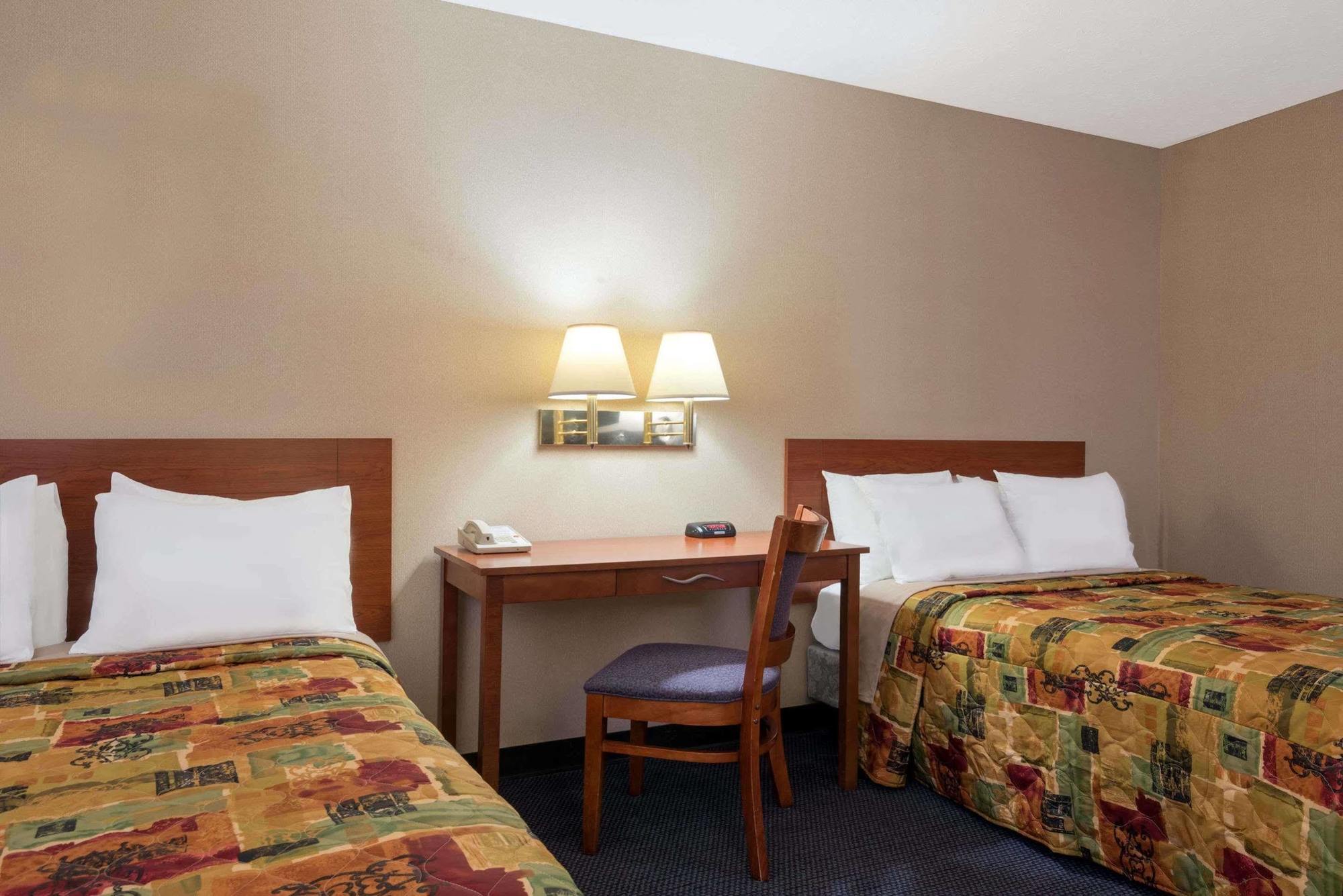 Knights Inn Elizabethtown Buitenkant foto