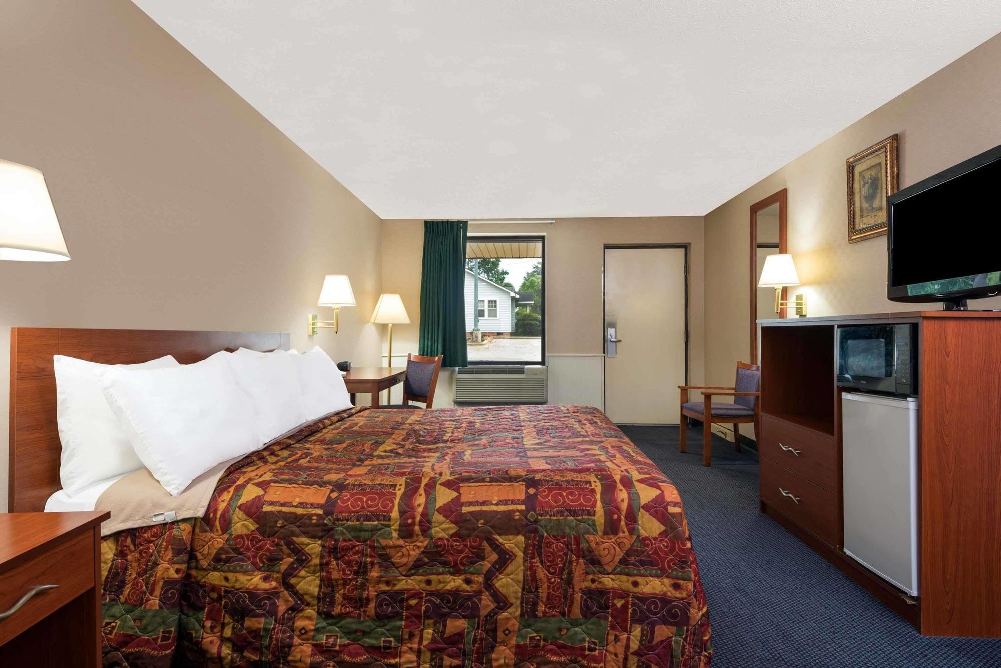 Knights Inn Elizabethtown Buitenkant foto