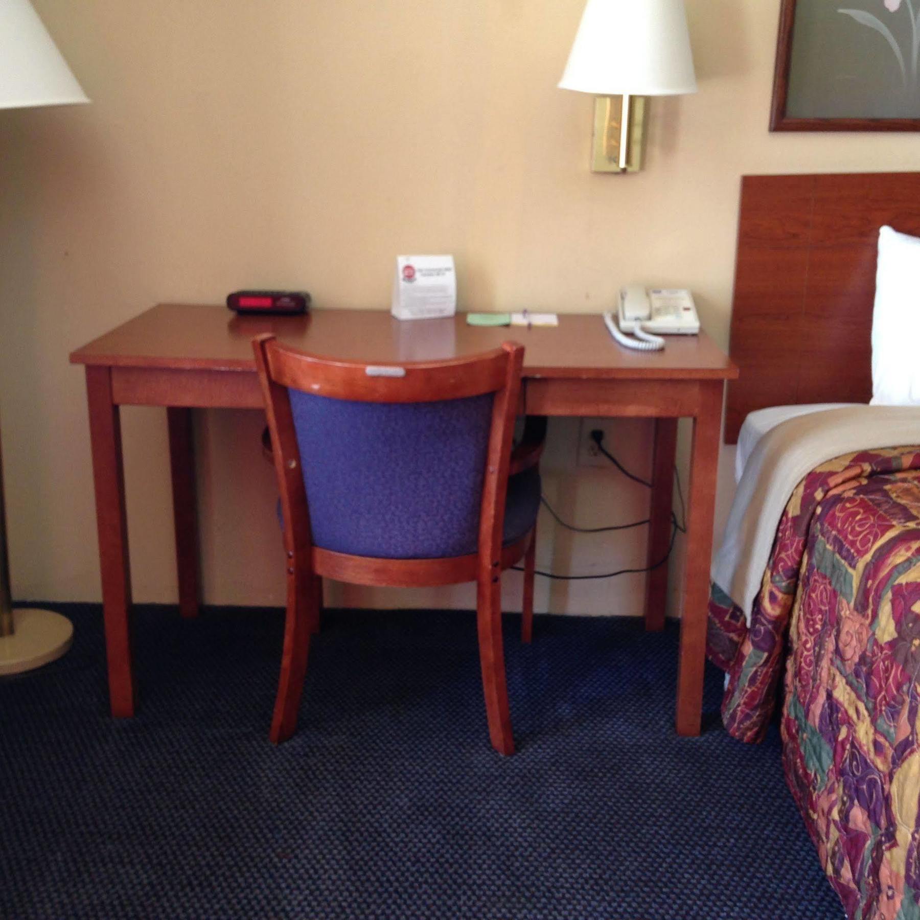 Knights Inn Elizabethtown Buitenkant foto